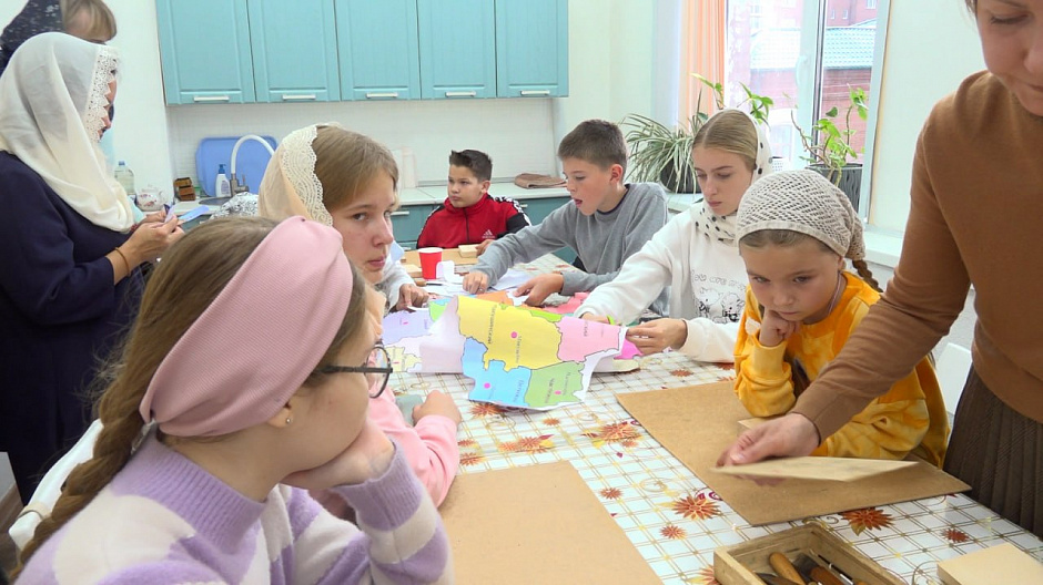 Воспитанники воскресной школы «Благовест» изготовят в дереве православную карту Зауралья