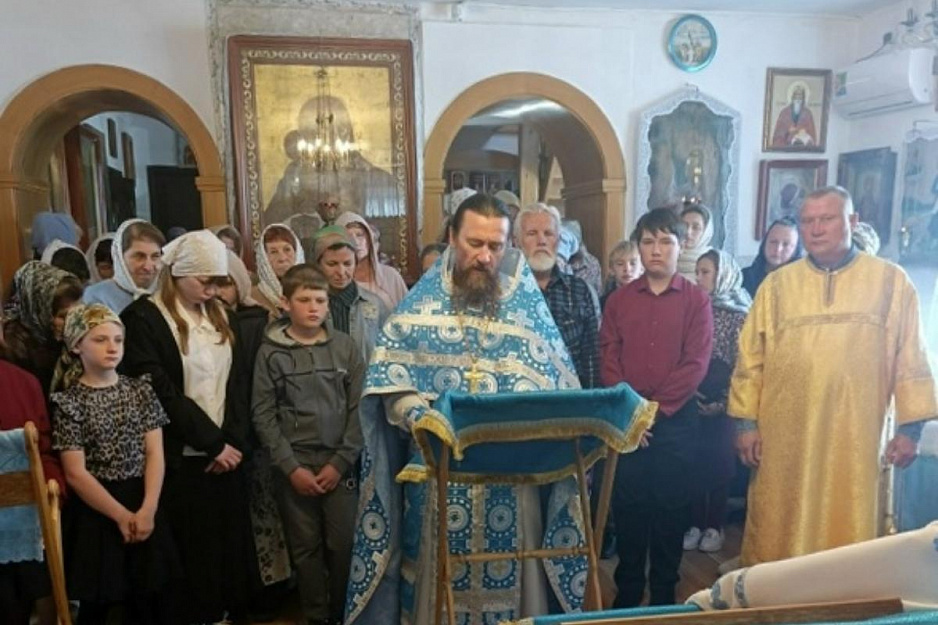 Священнослужители Курганской епархии благословили школьников на новый учебный год