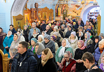 В праздник Крещения в курганском соборе выступил православный ансамбль «Дорос»