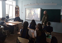 Ученики Александро-Невской гимназии Кургана пообщались с участниками СВО