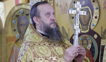 Предпразднство Воздвижения Честного и Животворящего Креста Господня. Божественная литургия