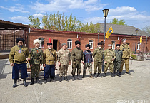 Курганские кадеты посетили Свято-Троицкий собор