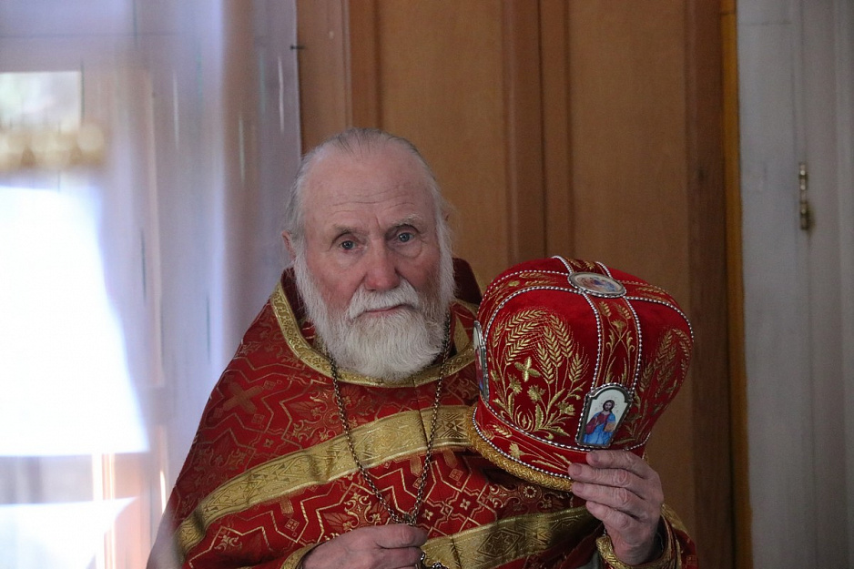 Старейшему священнику Курганской епархии сегодня исполнилось 80 лет