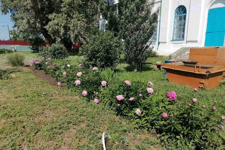 В храме микрорайона Черёмухово прошёл субботник