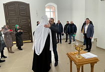 В новом Казанском храме в Чимеево прошел первый молебен