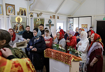 В храме села Садовое совершена первая архиерейская Литургия