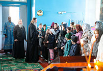 В Никольском храме села Гладковское состоялась архиерейская Литургия