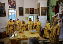 В храме микрорайона Смолино прошла архиерейская Литургия