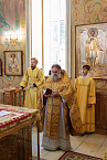 Митрополит Даниил совершил раннюю воскресную Литургию