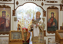 В Курганском храме Рождества Христова состоялась архиерейская пасхальная Литургия