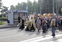 В Курганской епархии проходит традиционный Никольский крестный ход