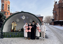 Митрополит Даниил встретился с волонтёрами, украсившими храм к празднику Рождества Христова