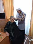  Курганские сёстры милосердия провели акцию «Серебряный волос» в доме-интернате для престарелых