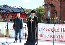 Александровские дни в Кургане завершились детским праздником у стен собора
