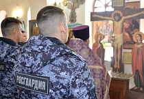 В курганском храме состоялось богослужение, посвященное Дню войск национальной гвардии
