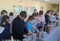 Выставка православной книги состоялась в школе посёлка Варгаши
