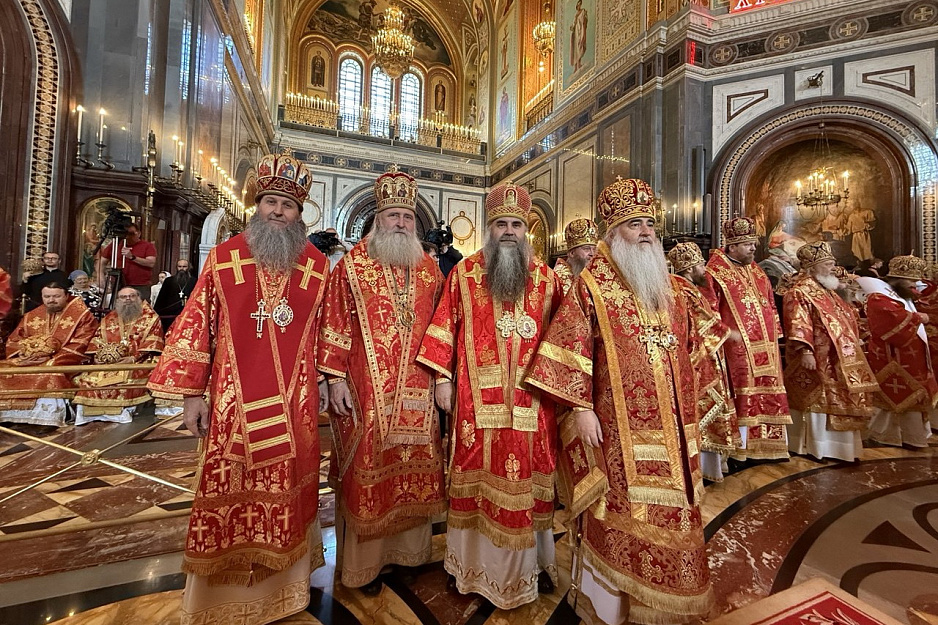 Митрополит Даниил сослужил Святейшему Патриарху Кириллу в день его тезоименитства