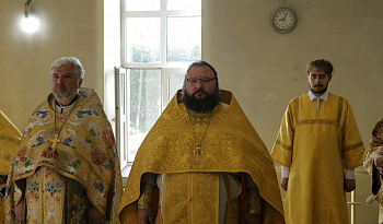 Литургия в день Успения прав. Анны, матери Пресвятой Богородицы