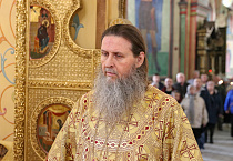 В воскресный день митрополит Даниил совершил Литургию в Александро-Невском соборе Кургана