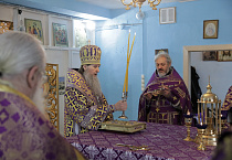 В родительскую субботу митрополит Даниил совершил Литургию и панихиду