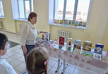 Выставка православной книги состоялась в школе посёлка Варгаши