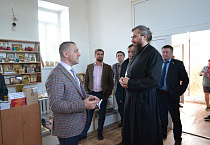 Депутат Госдумы посетил мокроусовский храм