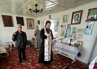 Варгашинский священник совершил Таинство Крещения в дальнем селе