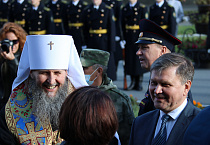 Митрополит Даниил освятил в Кургане памятный знак «Пограничникам всех поколений»