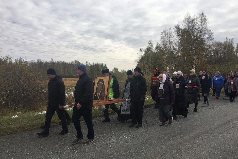1 октября в Казанский монастырь села Чимеево прибыл традиционный крестный ход