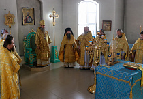 В день памяти святителя Агафангела митрополит Даниил совершил Литургию в Казанской Чимеевской обители