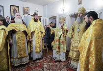 В храме села Половинное два архиерея совершили Божественную литургию
