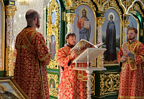В Светлый понедельник митрополит Даниил совершил Литургию в Троицком соборе Кургана