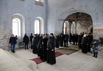 В старинном храме села Усть-Суерское два архиерея совершили Литургию