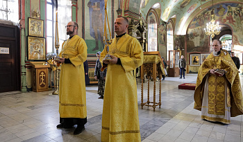 Литургия в день памяти свт. Агафангела исп., митр. Ярославского