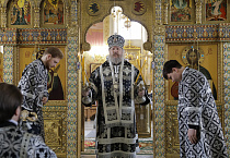 В Курганском кафедральном соборе впервые три архиерея совершили Литургию Преждеосвященных Даров