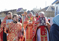 В храме села Садовое совершена первая архиерейская Литургия