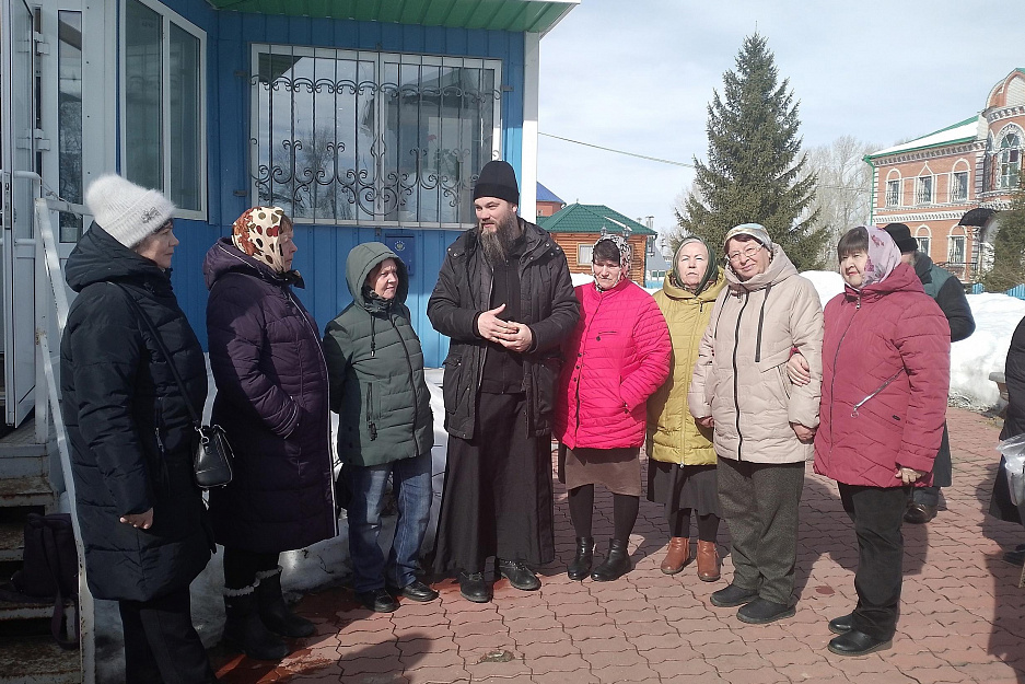 В Чимеевском монастыре побывали две группы «социальных туристов»