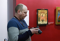 В Кургане священник-участник СВО, выступил в музее на открытии выставки «Воинство небесное и земное»