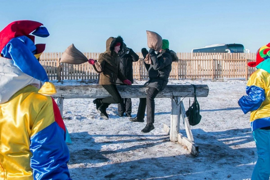 Курганские православные гимназисты посетили «Михайловский торжок»