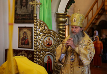 Архиерейская Литургия состоялась в храме села Лесниково