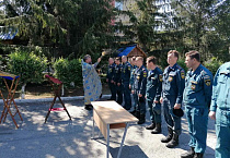 Зауральский священник совершил молебен в пожарной части