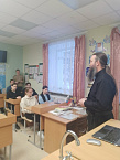 В Зауралье насельник монастыря выступил в сельской школе