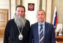 Митрополит Даниил и губернатор Вадим Шумков обсудили восстановление храмов и проблемы миграции
