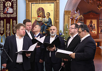 В праздник Крещения в курганском соборе выступил православный ансамбль «Дорос»