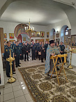 В Кургане священник вместе с огнеборцами помолился небесной покровительнице