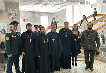 Курганские священники побывали на праздничном концерте «Время Победы! Время Героев!»
