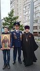Курганский священник принял участие в митинге в честь Дня пограничника