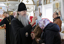 В храме села Садовое совершена первая архиерейская Литургия