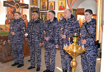 В курганском храме состоялось богослужение, посвященное Дню войск национальной гвардии