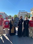 Курганские священники приняли участие во встрече с участниками патриотического автомарша «Дорогами сибирской славы: Красноярск-Брест-2021» 